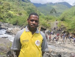 Gotong Royong, Masyarakat Goyage Bangun Jembatan Kali Goyage
