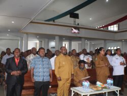 Bupati Tolikara Resmi Membuka Seminar Okultisme Bertema Sejarah Penginjilan dan Pembangunan di Tanah Toli