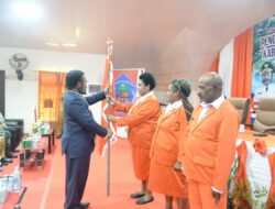 Resmi Lantik Pengurus GOW, Bupati Tolikara Tegaskan Perempuan Pilar Pembangunan