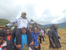 Wabup Tolikara Yotham Wonda Kunker dan Resmikan Infrastruktur Jalan Weya-Wanena di Distrik Aweku