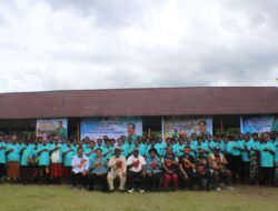 Masyarakat Distrik Dou Antusias Sambut Kunjungan Bupati Tolikara Bersama Rombongan TP-PKK dan GOW