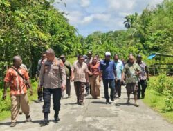 Bupati Jayapura Tinjau Lokasi Banjir di Kemtuk Gresi, Serap Aspirasi Warga dan Salurkan Bantuan