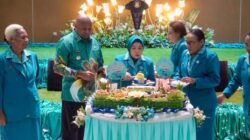 Rombongan TP-PKK Kab. Jayapura Hadiri Puncak Peringatan HKG PKK ke- 54 Tingkat Provinsi Papua
