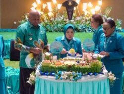 Rombongan TP-PKK Kab. Jayapura Hadiri Puncak Peringatan HKG PKK ke- 54 Tingkat Provinsi Papua