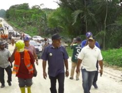 Bupati & Wakil Bupati Jayapura Tinjau Ruas Jalan Kemtuk-Puay