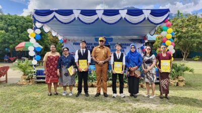Bupati Jayapura Hadiri Pelepasan Siswa Kelas IX SMP Negeri 2 Sentani, Tekankan Pentingnya Pendidikan untuk Masa Depan