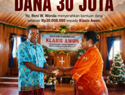 Ketua GOW Tolikara Serahkan Bantuan Dana Rp30 Juta untuk Pembangunan Dapur Klasis Awon
