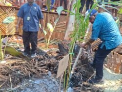 Tebar 10 Ribu Benih Ikan dan Tanam Sagu, Bupati Yunus Wonda: Sagu dan Danau Sentani Wajib Dilindungi
